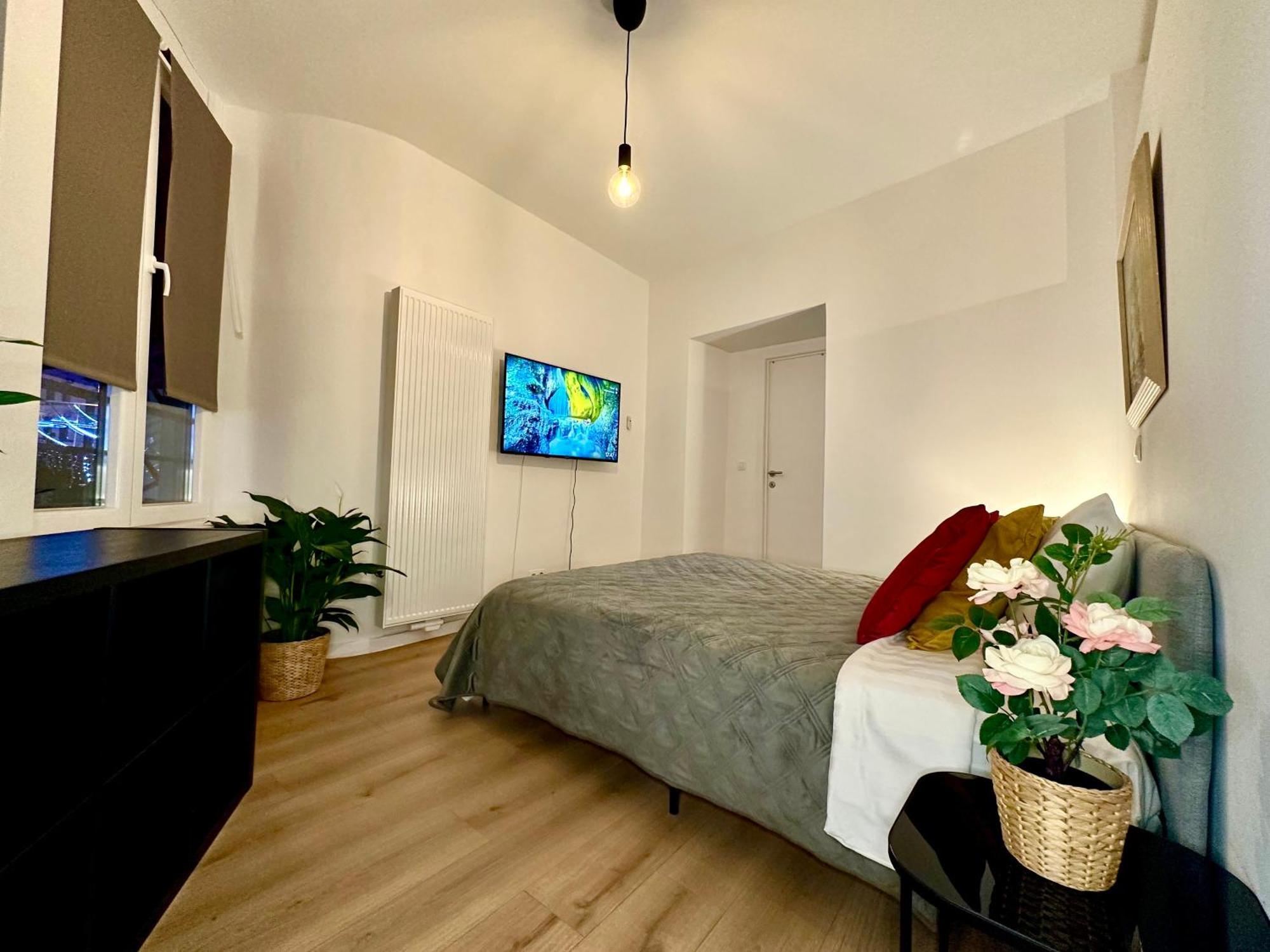 Luxury Suites Mons By Rikas Hotels Exterior foto