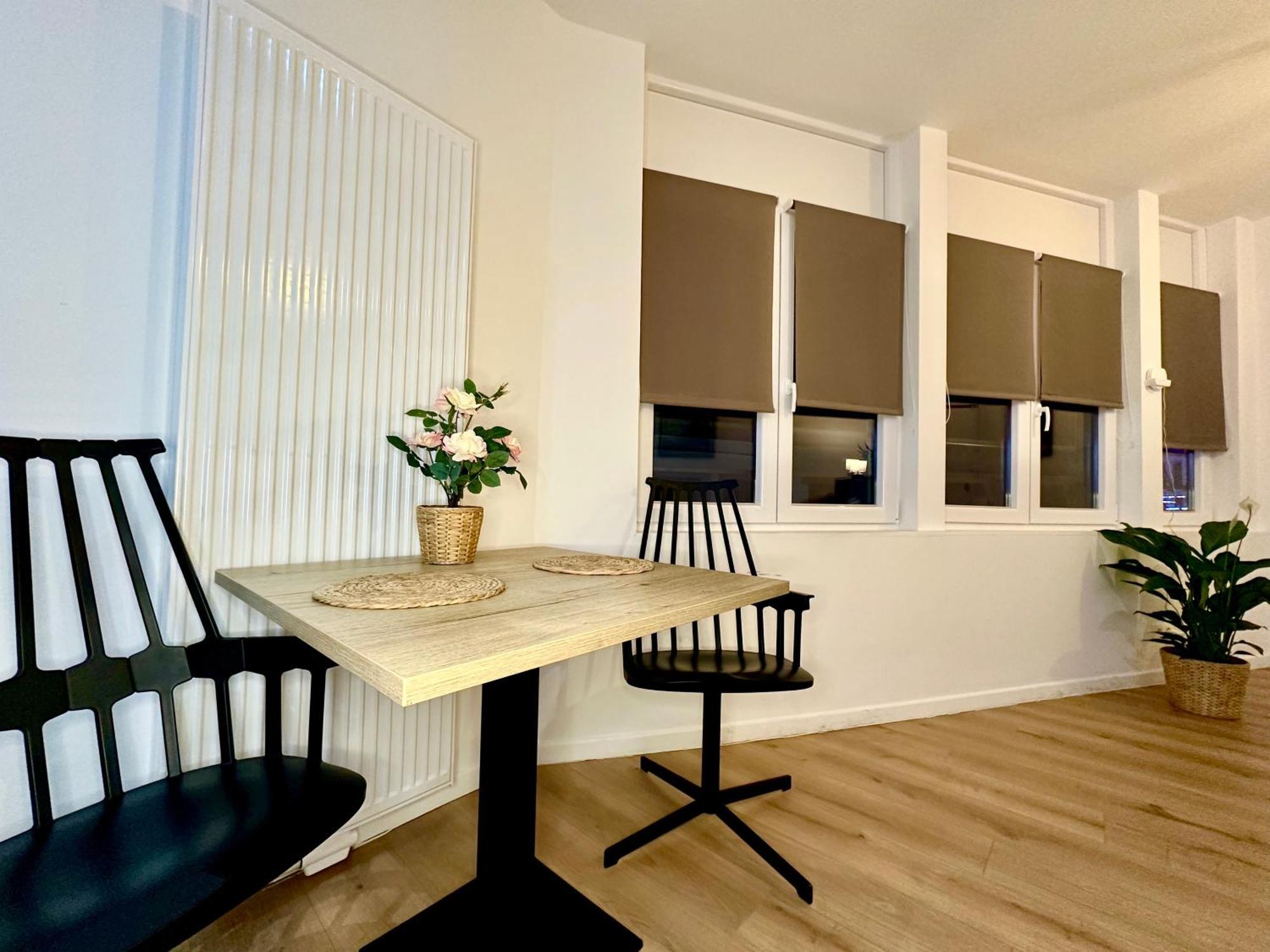Luxury Suites Mons By Rikas Hotels Exterior foto